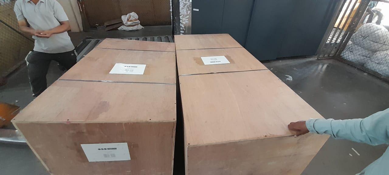 Shipment from Nepal to New york, Gucci